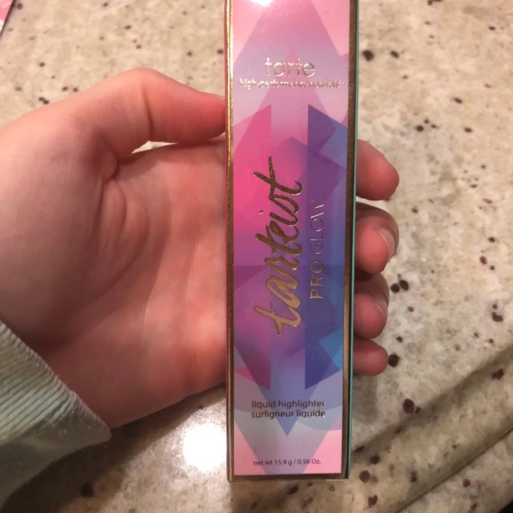 Tarte highlighter